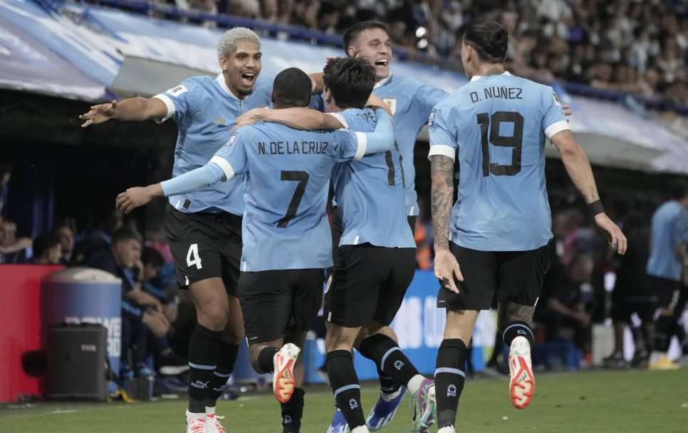 La Celeste han logrado su primera victoria como visitante ante Argentina en la historia de las Eliminatorias. / Fuente: Javier Garcia Martino – IMAGO/Photogamma