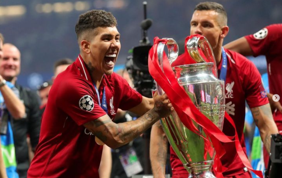 Roberto Firmino levanta la Champions League conquistada con el Liverpool en 2019 | Foto: Instagram roberto_firmino