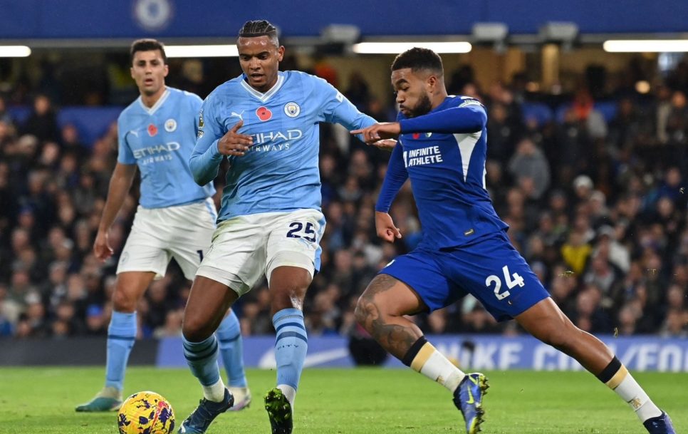Chelsea y Manchester City ofrecieron uno de los grandes thrillers en la historia de la Premier League, al empatar 4-4 en Stamford Bridge, por la duodécima fecha del campeonato. Foto: Twitter