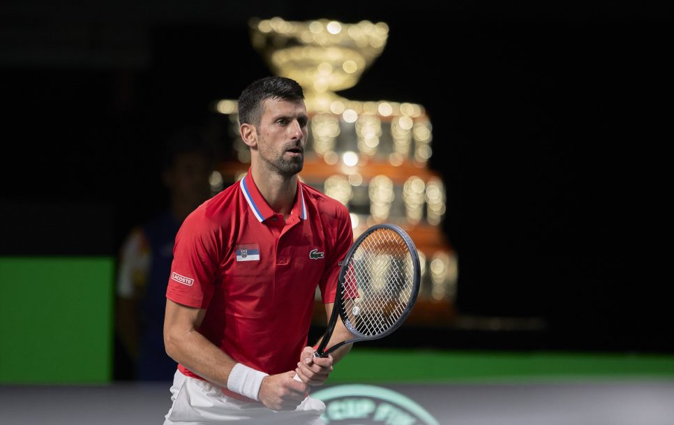 Djokovic se impuso al británico Cameron Norrie con un tanteo de 6-4 y 6-4 y ya está en las semifinales de la Copa Davis. / Fuente: Francisco Macia – IMAGO