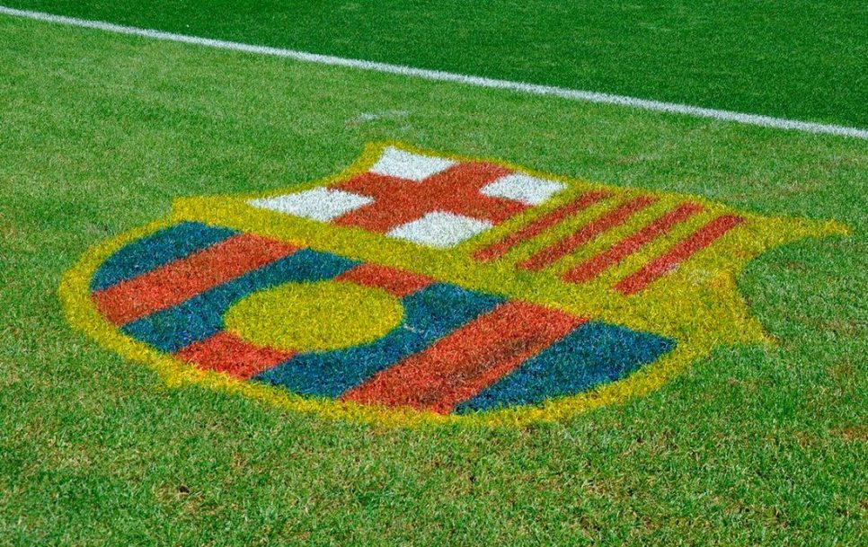 En un momento difícil tanto a nivel deportivo como institucional, el FC Barcelona cumple 124 años con la intención de volver a sus mejores días.