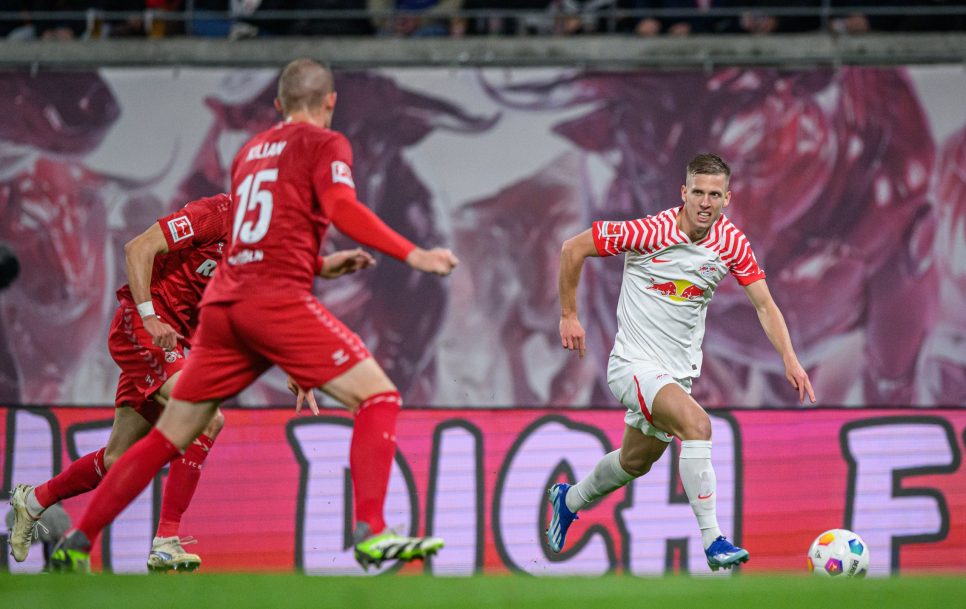 Dani Olmo, jugador del Leipzig, vuelve a lesionarse | Foto: Twitter @RBLeipzig