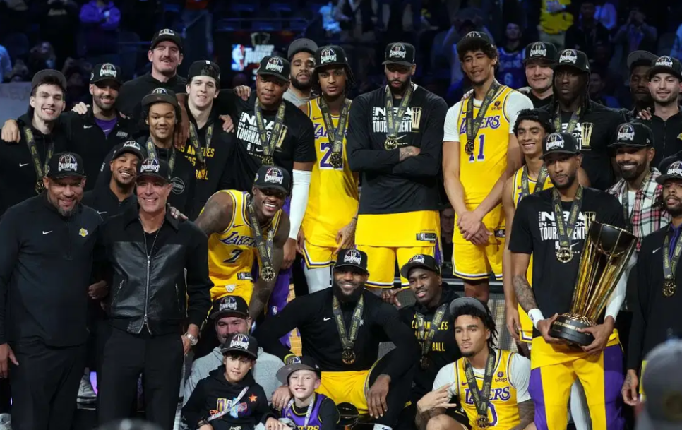Con el aporte fundamental de LeBron James y Anthony Davis, los Lakes se consagraron campeones del primer NBA In-Season Tournament de la historia.
