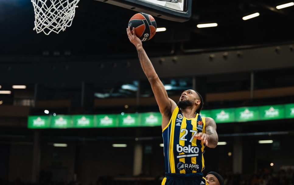 Fenerbahçe y Partizan disputan en Estambul un partido importante para sus aspiraciones de playoffs. – Fuente: Getty Images – Turkish Airlines EuroLeague