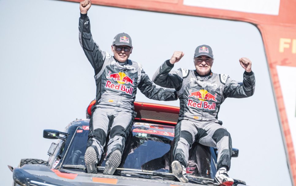 Carlos Sainz y Lucas Cruz consiguen su cuarto Dakar | Fuente: Twitter @dakar