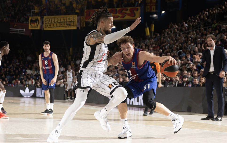 Rokas Jokubaitis en una acción ante la Virtus / Fuente: Rodolfo Molina/Euroleague Basketball via Getty Images