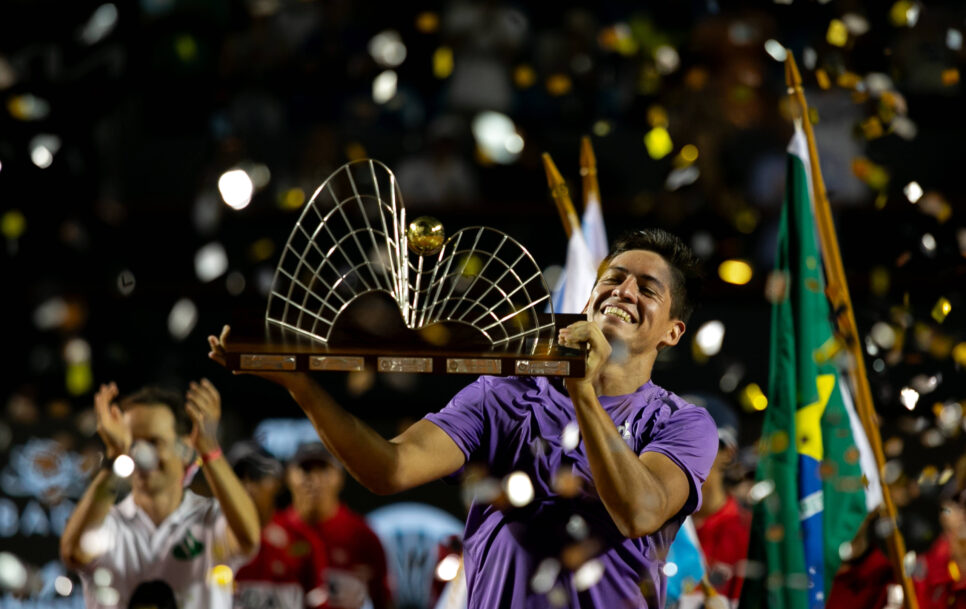 Sebastián Báez conquistó el Rio Open al imponerse a su compatriota Mariano Navone. | Fuente: Imago – Xinhua