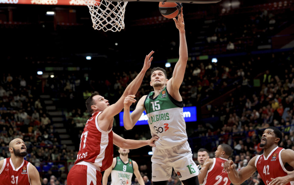 Zalgiris Kaunas y Olimpia Milano aún tienen posibilidades de disputar el play-in. | Fuente: Getty Images – Turkish Airlines EuroLeague.