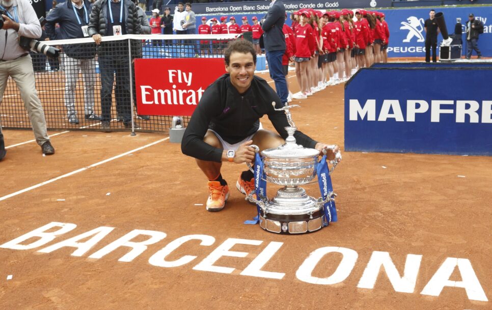 Rafa Nadal celebra la victoria en el torneo Conde de Godó / Fuente: IMAGO / Marca
