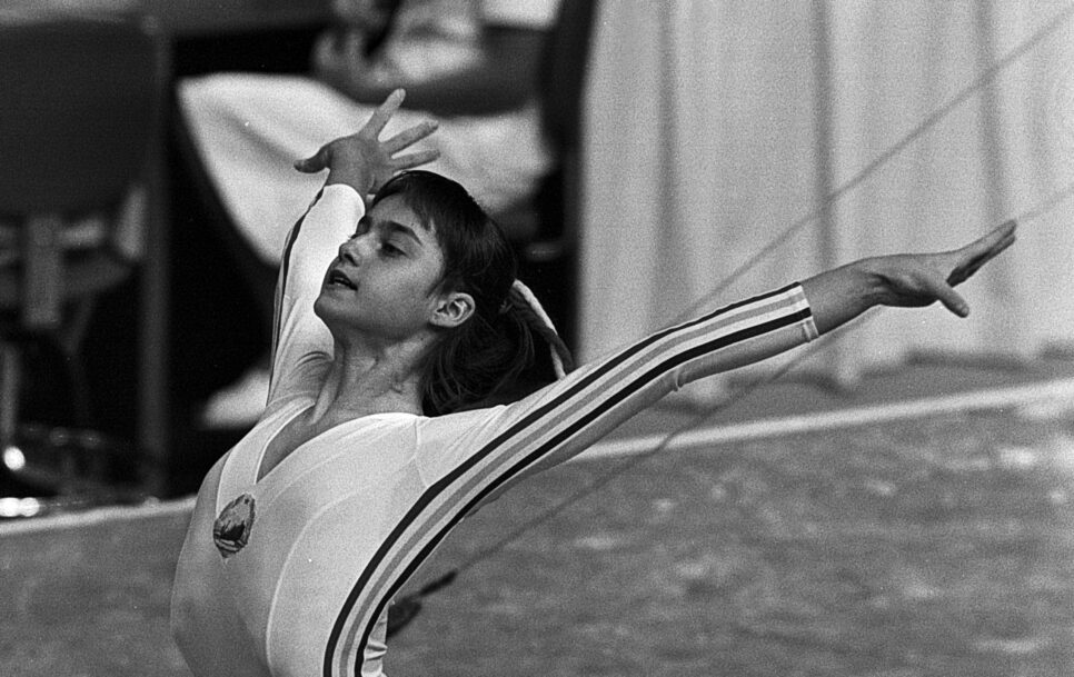 Nadia Comăneci, la primera persona en lograr un diez perfecto en la historia del olimpismo. | Fuente: Imago