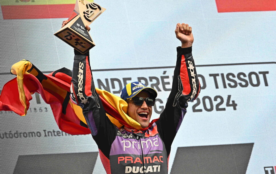 Jorge Martín celebra su victoria en el GP de Portugal de MotoGP | Fuente: Imago – Panoramic