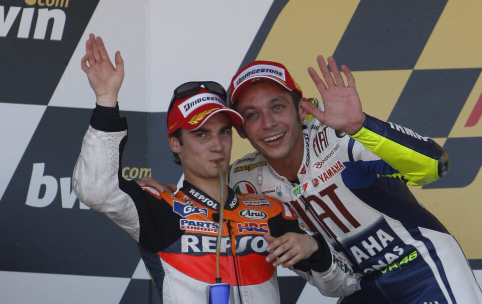 Dani Pedrosa junto a Valentino Rossi en una foto de archivo | Fuente: Imago