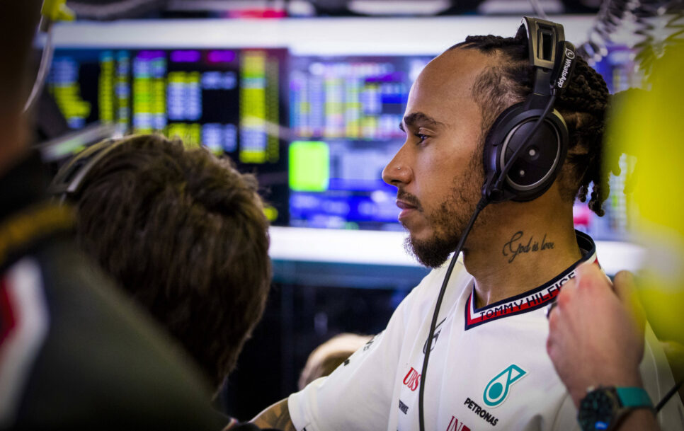 Lewis Hamilton no ha tenido un buen arranque de temporada con Mercedes. | Fuente: Imago – Sam Bloxham / LAT Images Images