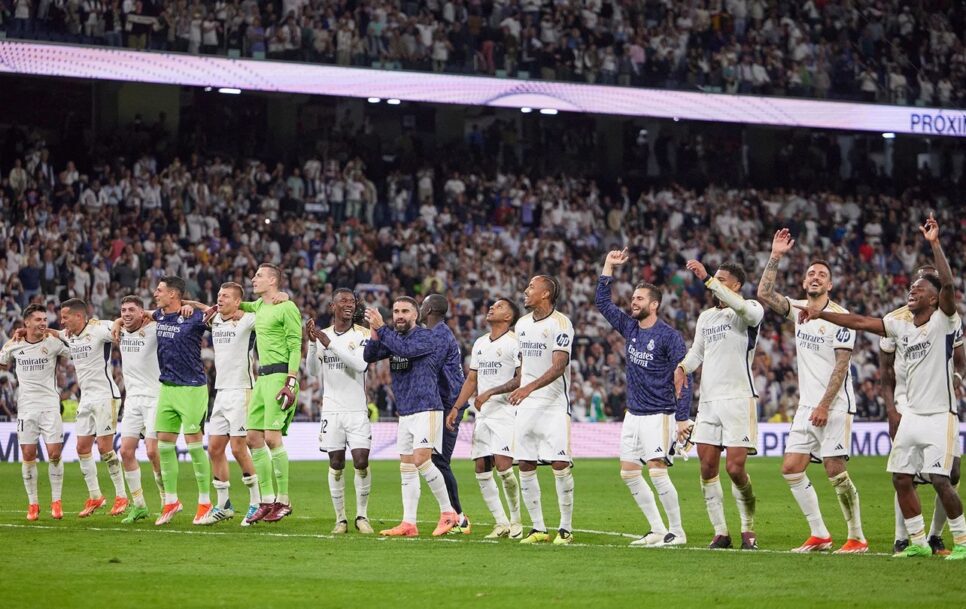 El Real Madrid celebrando el triunfo ante el Cádiz / Fuente: @RealMadrid