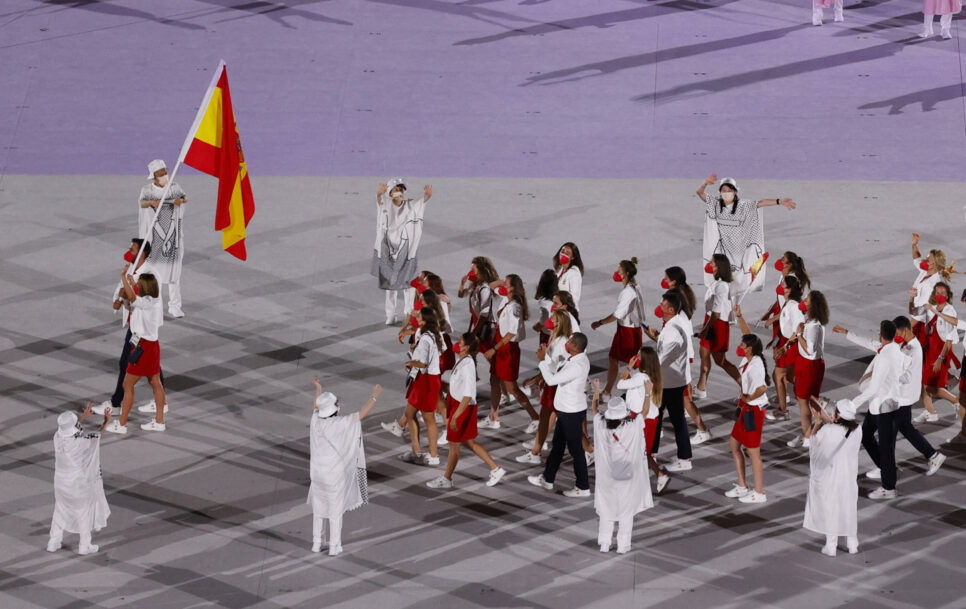 Ceremonia de inauguracion de los Juegos Olimpicos de Tokio en el estadio Nacional de Tokio. En la imagen, Mireia Belmon